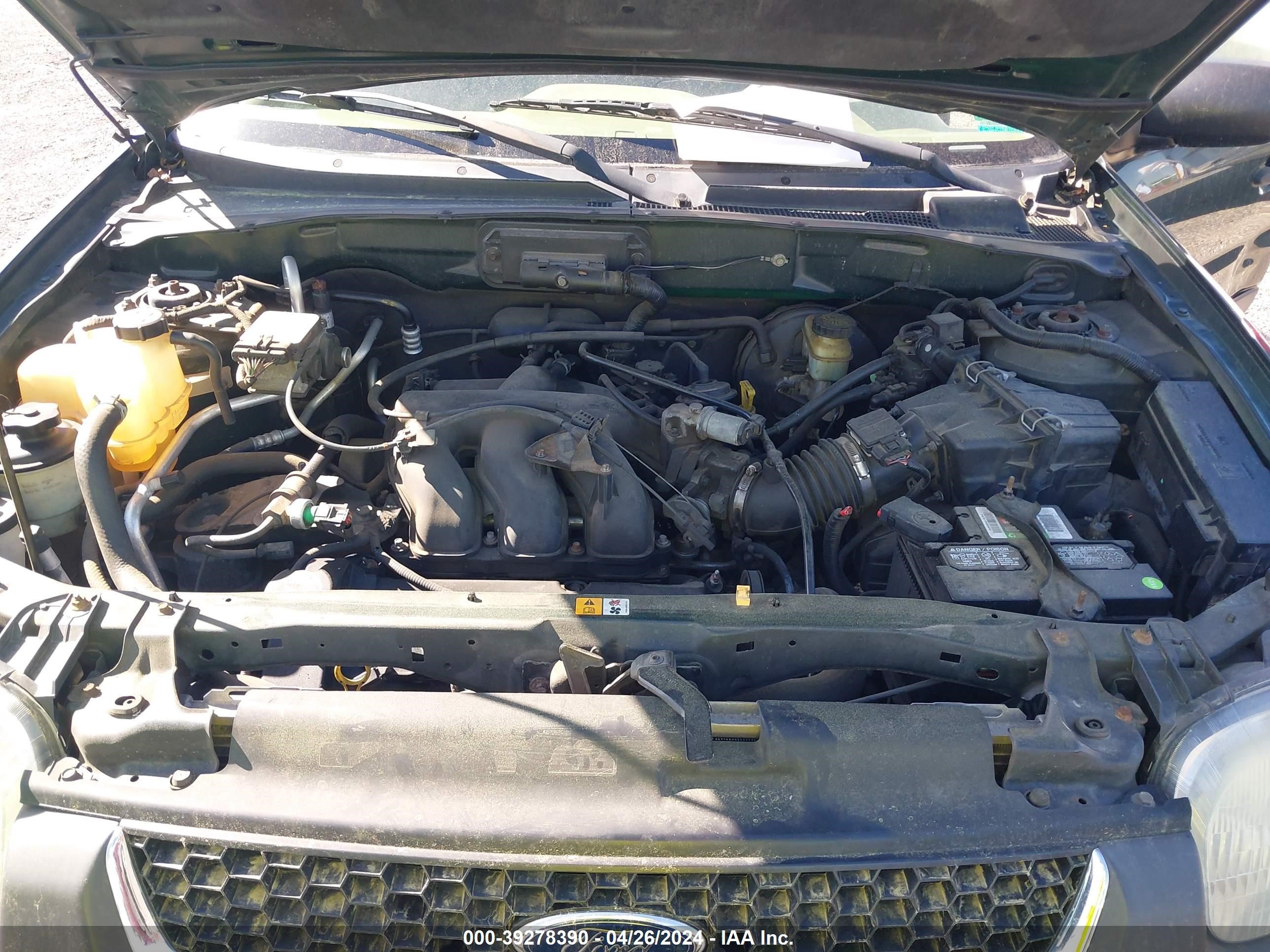 Photo 9 VIN: 1FMCU931X4DA12841 - FORD ESCAPE 