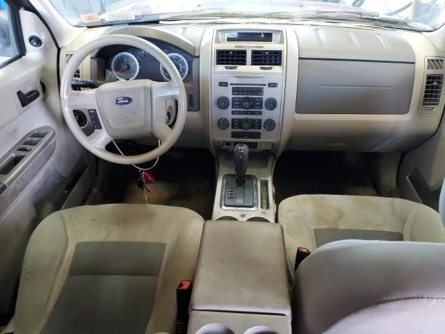 Photo 7 VIN: 1FMCU931X8KE63415 - FORD ESCAPE XLT 