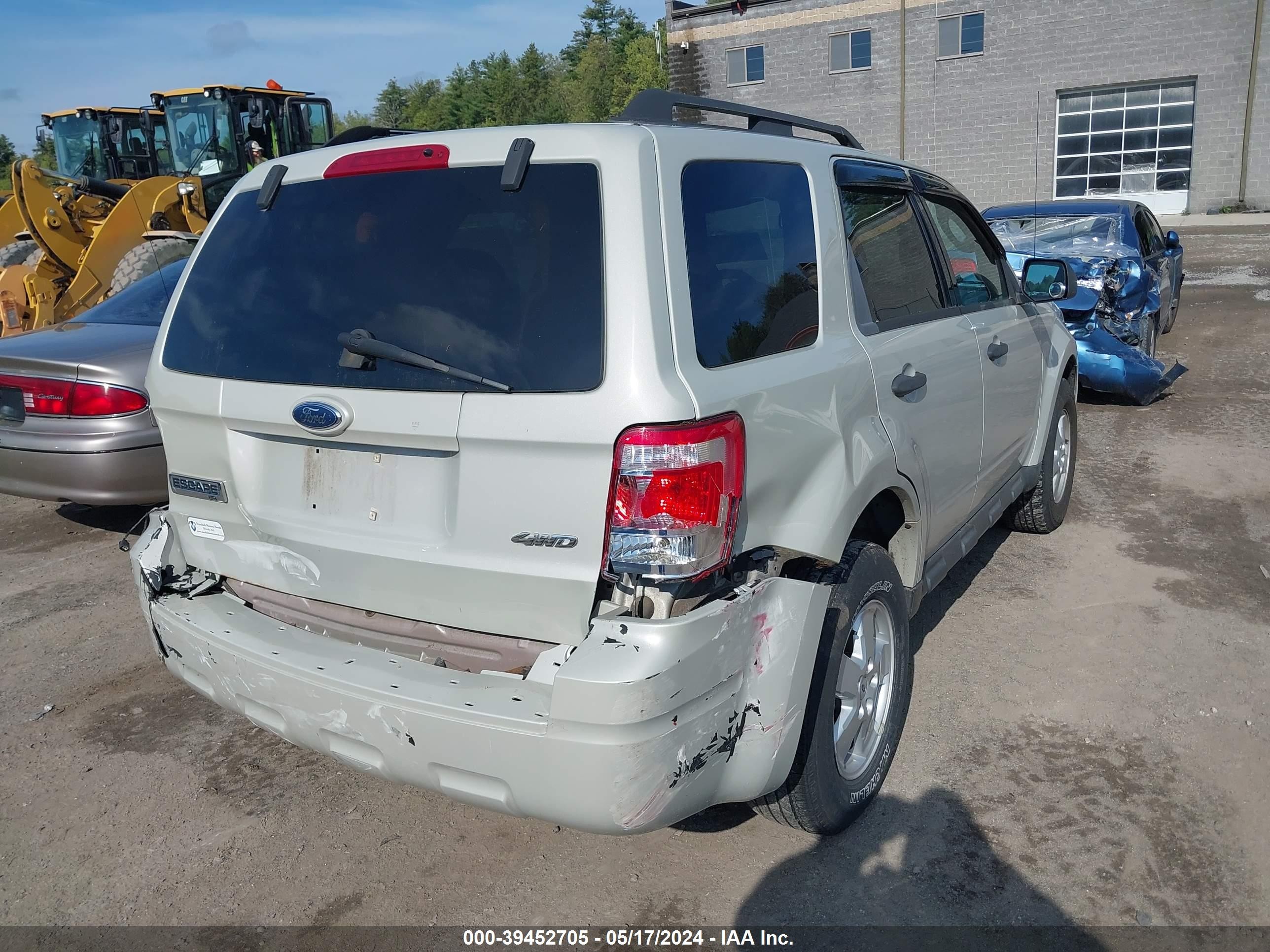 Photo 3 VIN: 1FMCU93739KA94127 - FORD ESCAPE 