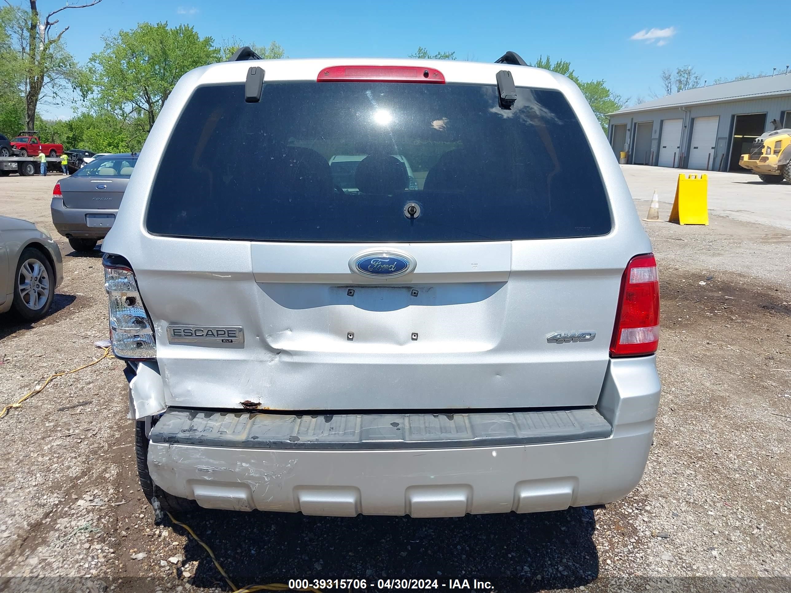 Photo 14 VIN: 1FMCU93759KA74932 - FORD ESCAPE 