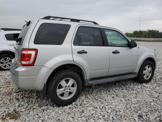 Photo 2 VIN: 1FMCU93799KC13668 - FORD ESCAPE XLT 