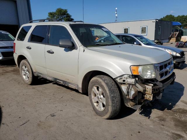 Photo 3 VIN: 1FMCU93799KD08473 - FORD ESCAPE XLT 