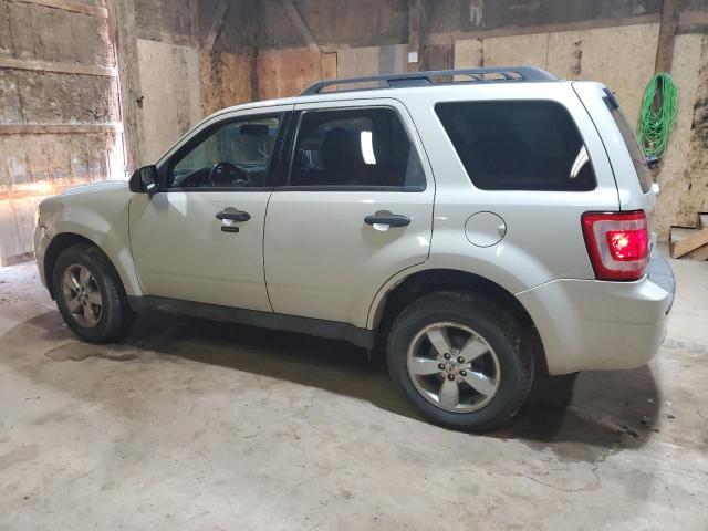 Photo 1 VIN: 1FMCU937X9KD00981 - FORD ESCAPE XLT 