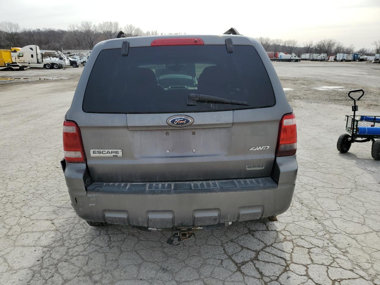 Photo 5 VIN: 1FMCU93G09KA46410 - FORD ESCAPE 