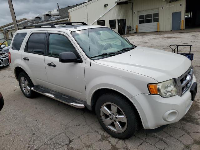 Photo 3 VIN: 1FMCU93G09KA63529 - FORD ESCAPE 