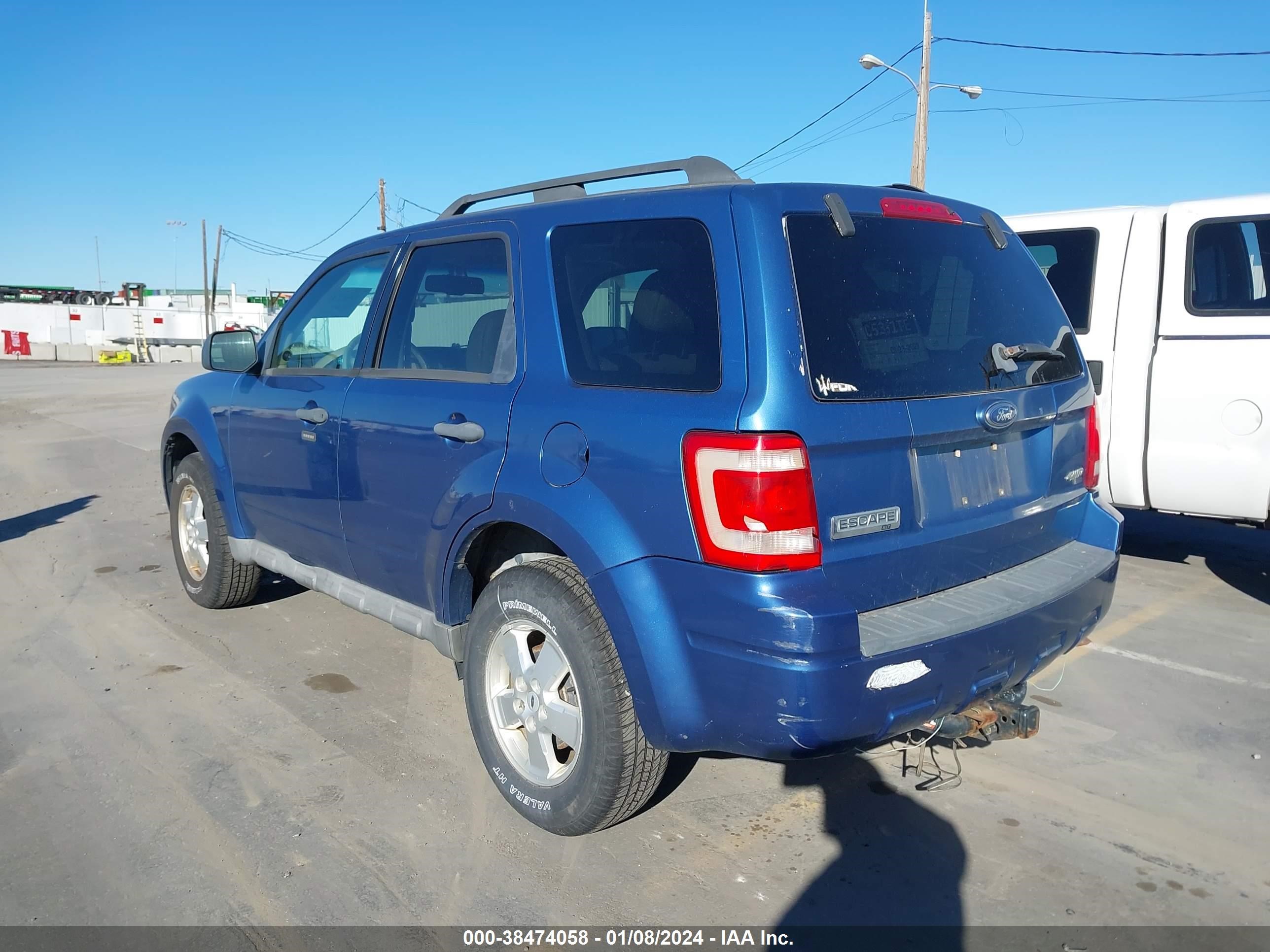 Photo 2 VIN: 1FMCU93G19KC49046 - FORD ESCAPE 