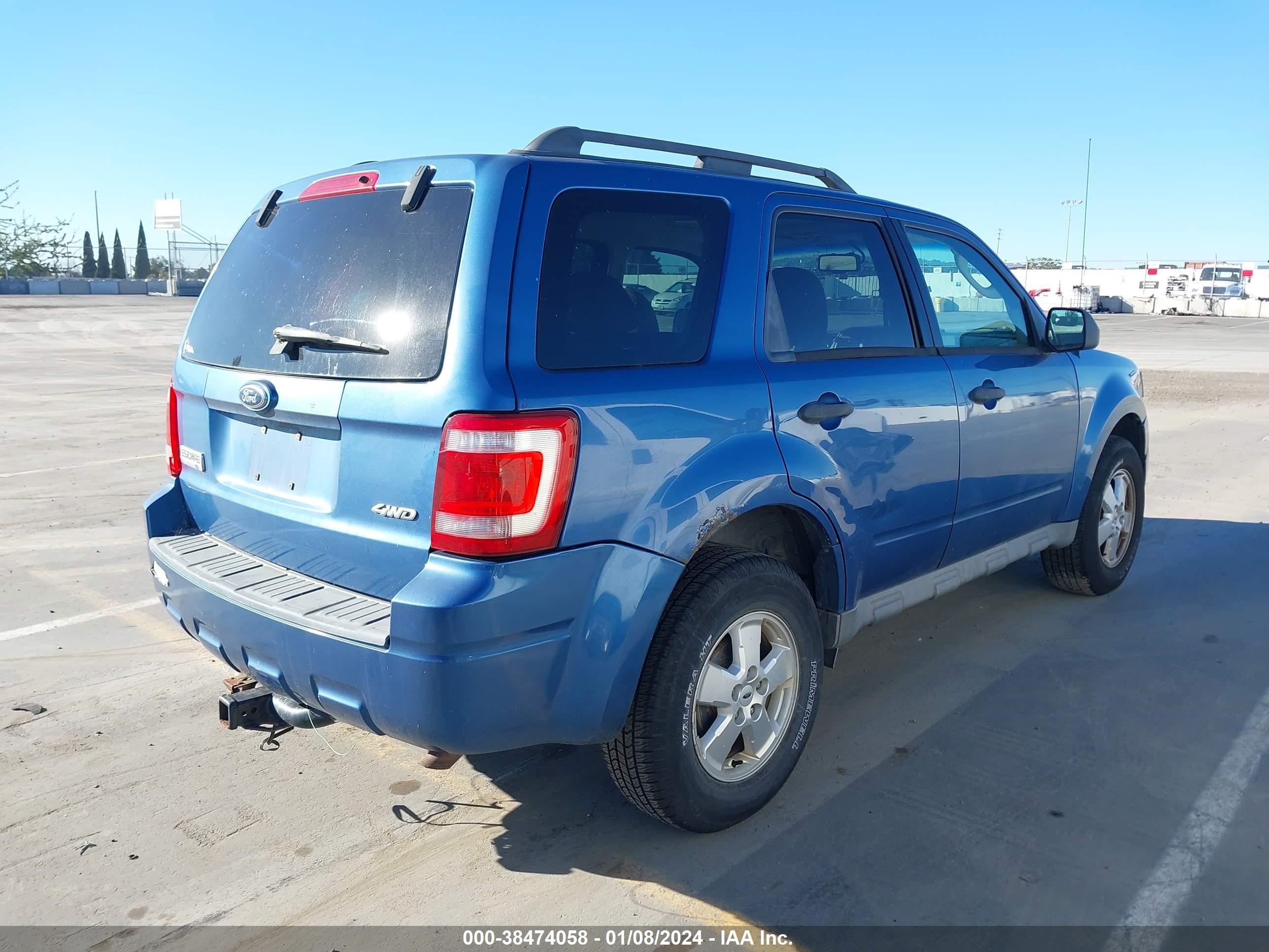 Photo 3 VIN: 1FMCU93G19KC49046 - FORD ESCAPE 