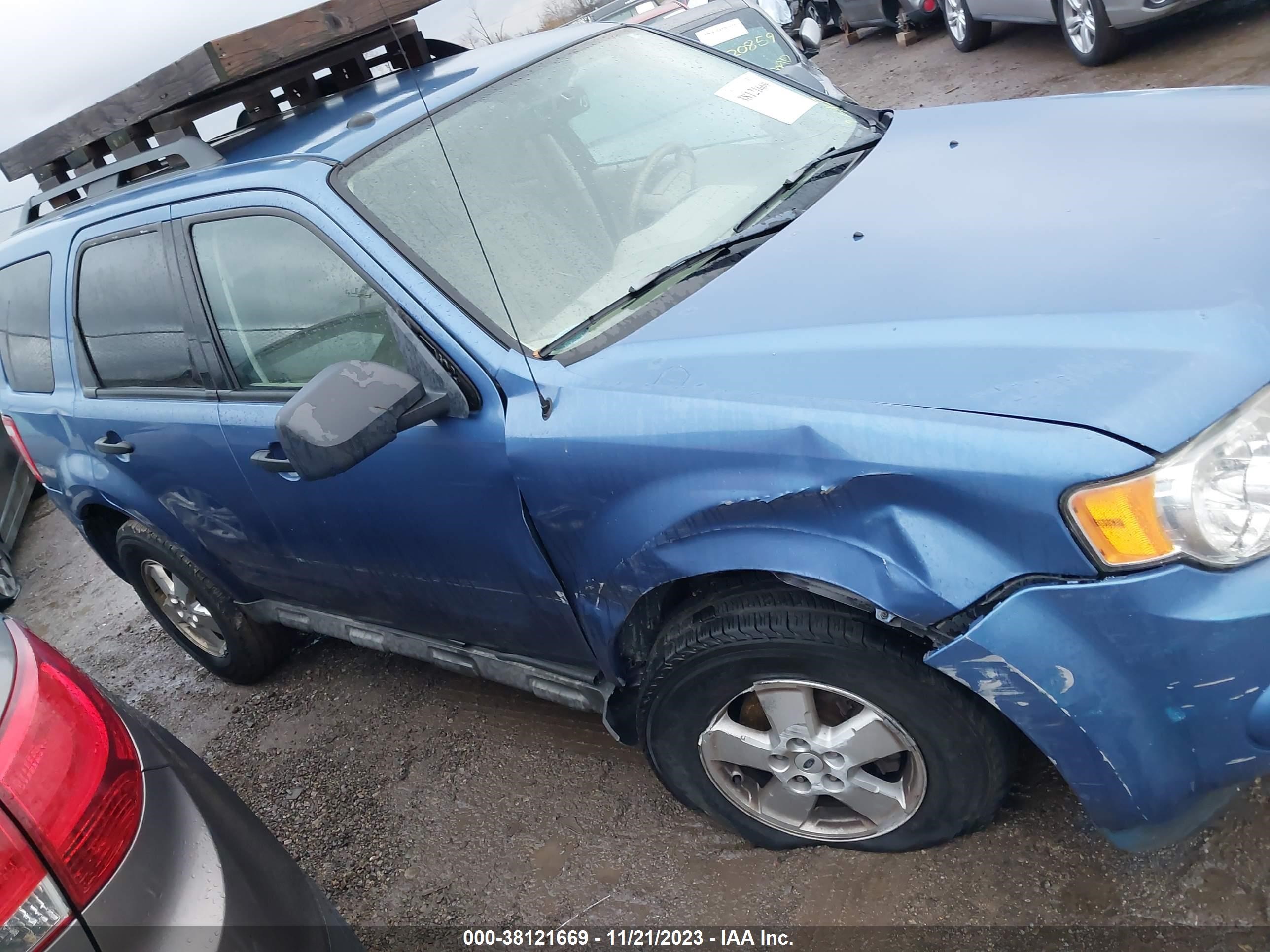 Photo 12 VIN: 1FMCU93G29KB62238 - FORD ESCAPE 