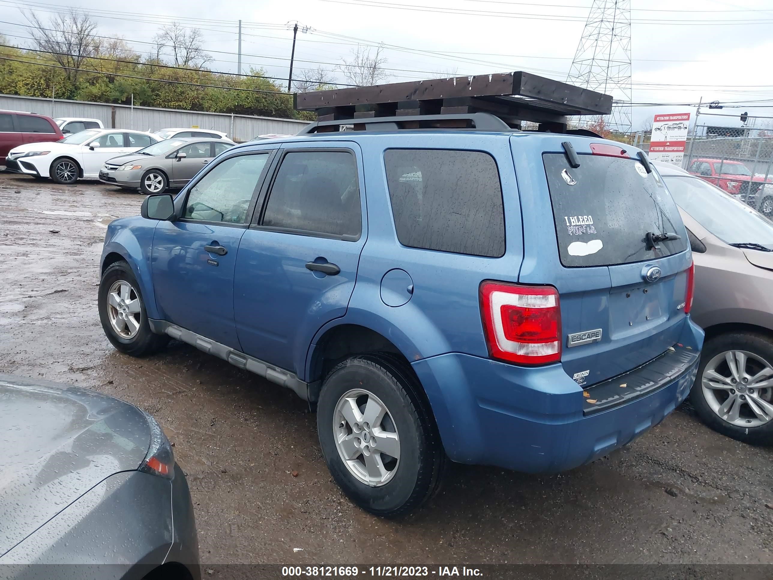 Photo 2 VIN: 1FMCU93G29KB62238 - FORD ESCAPE 