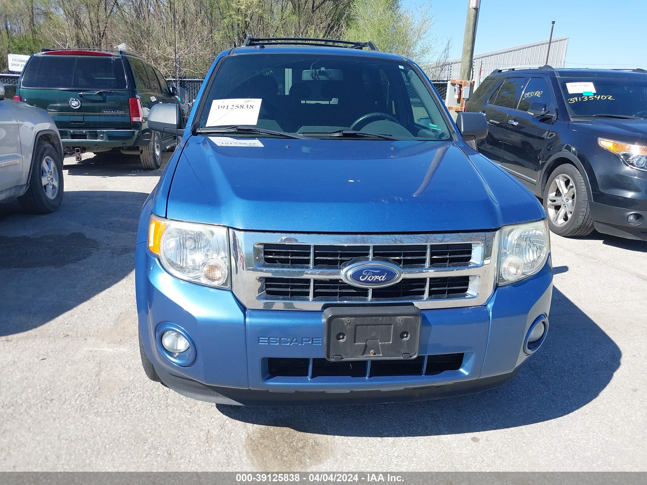 Photo 5 VIN: 1FMCU93G59KC34954 - FORD ESCAPE 