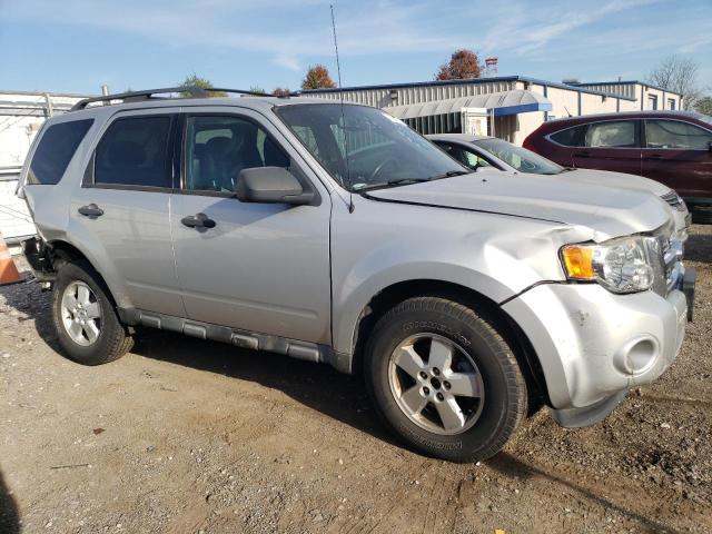 Photo 3 VIN: 1FMCU93G69KC57157 - FORD ESCAPE XLT 