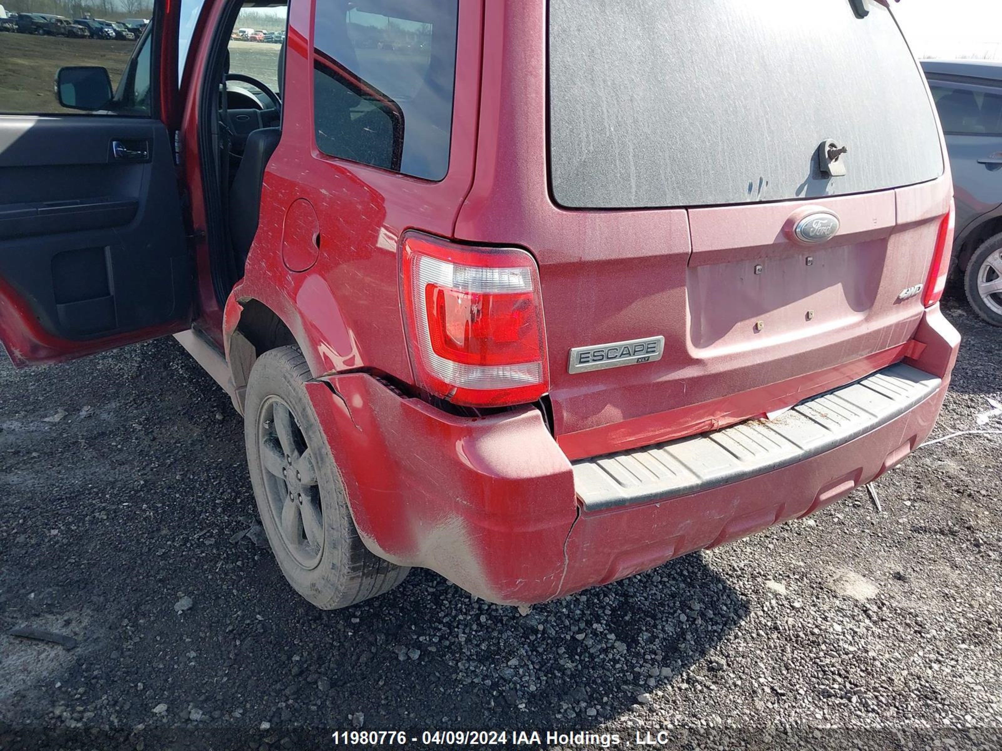 Photo 5 VIN: 1FMCU93G69KD13162 - FORD ESCAPE 