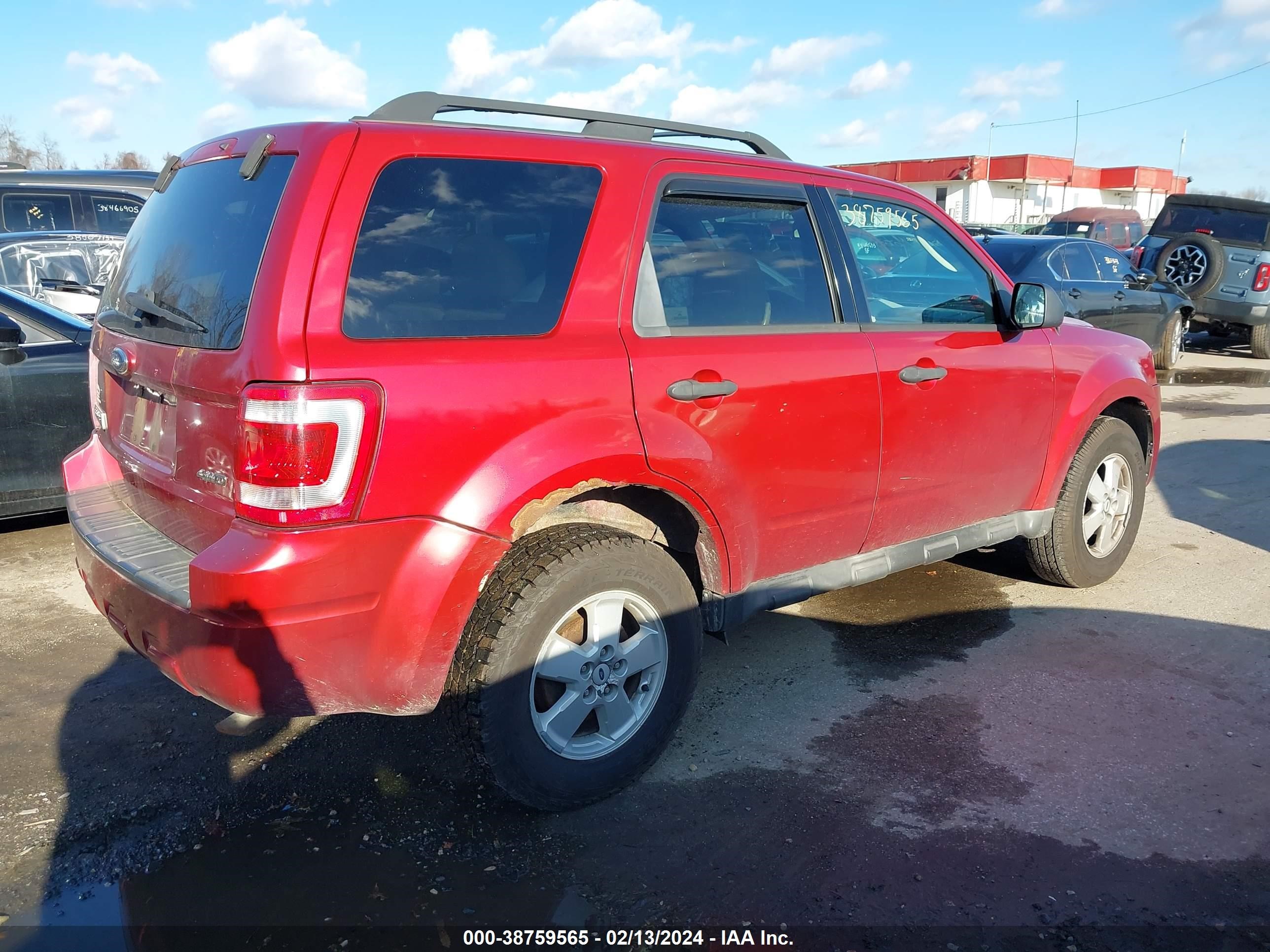 Photo 4 VIN: 1FMCU93G99KA45174 - FORD ESCAPE 