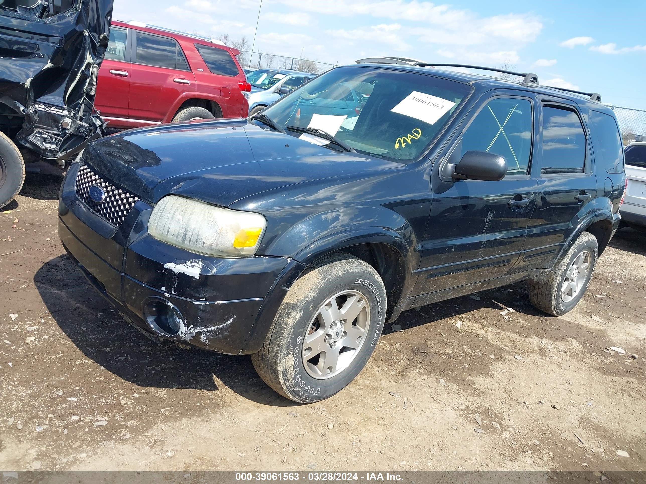 Photo 1 VIN: 1FMCU94105KA62112 - FORD ESCAPE 