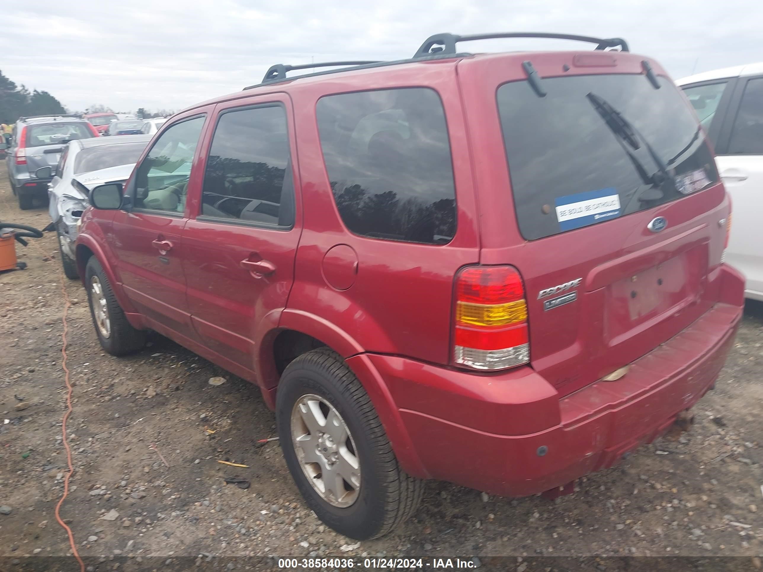 Photo 2 VIN: 1FMCU94106KB48604 - FORD ESCAPE 