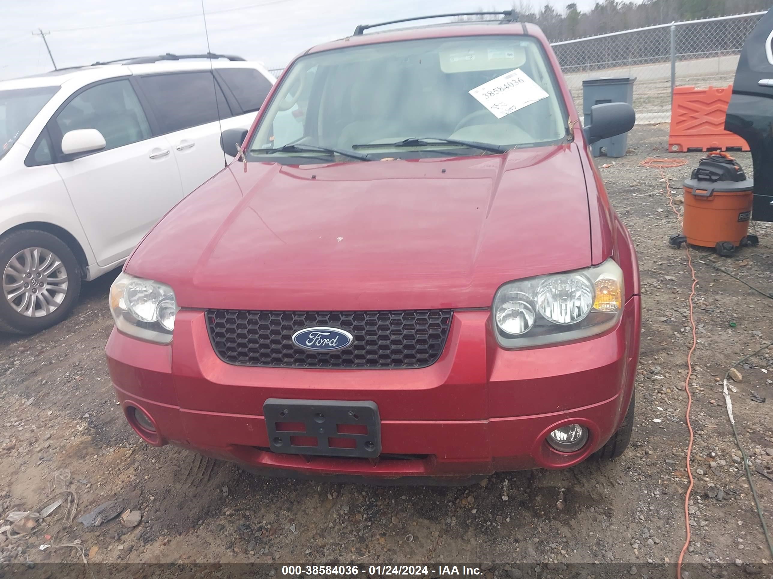 Photo 5 VIN: 1FMCU94106KB48604 - FORD ESCAPE 