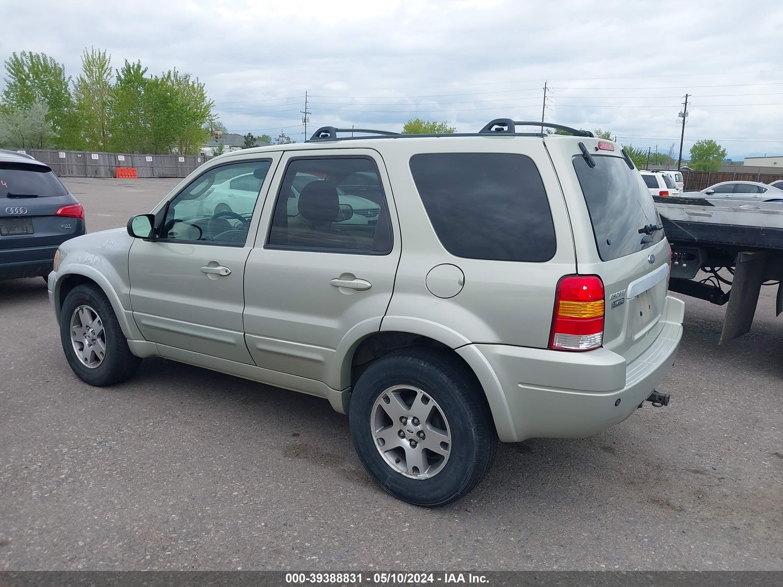 Photo 2 VIN: 1FMCU94114KB25491 - FORD ESCAPE 