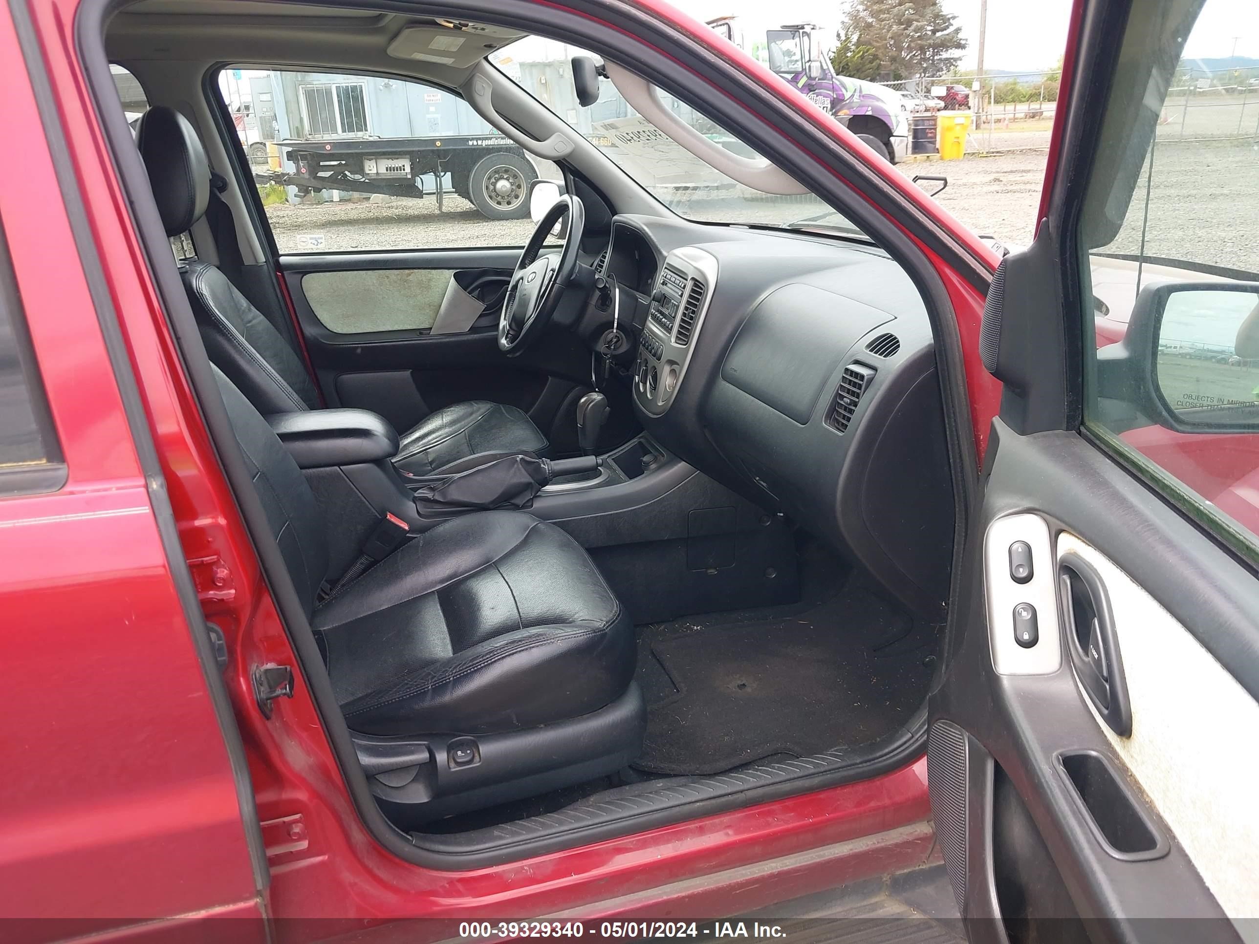 Photo 4 VIN: 1FMCU94115KB15576 - FORD ESCAPE 