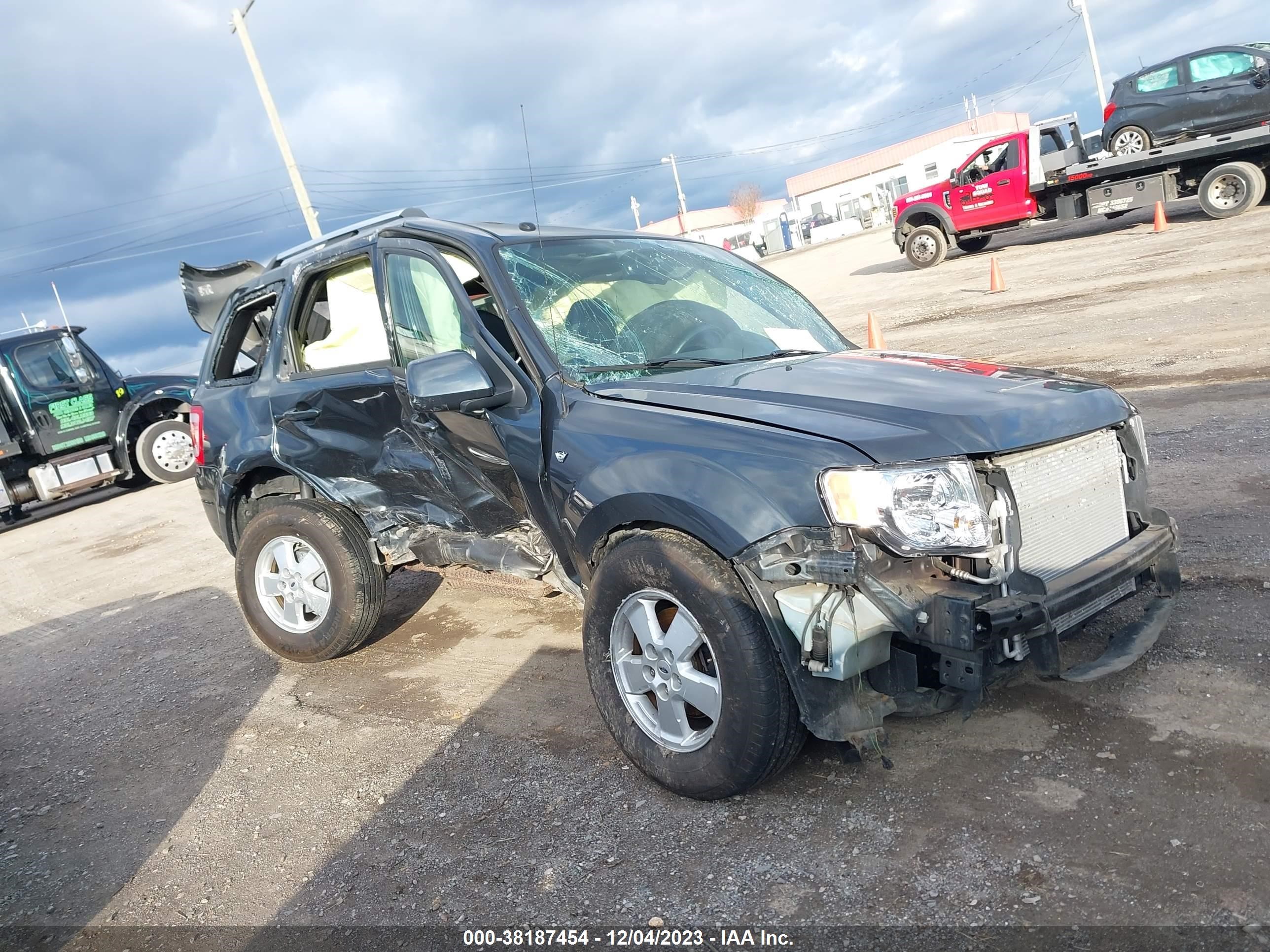 Photo 0 VIN: 1FMCU94118KA56839 - FORD ESCAPE 