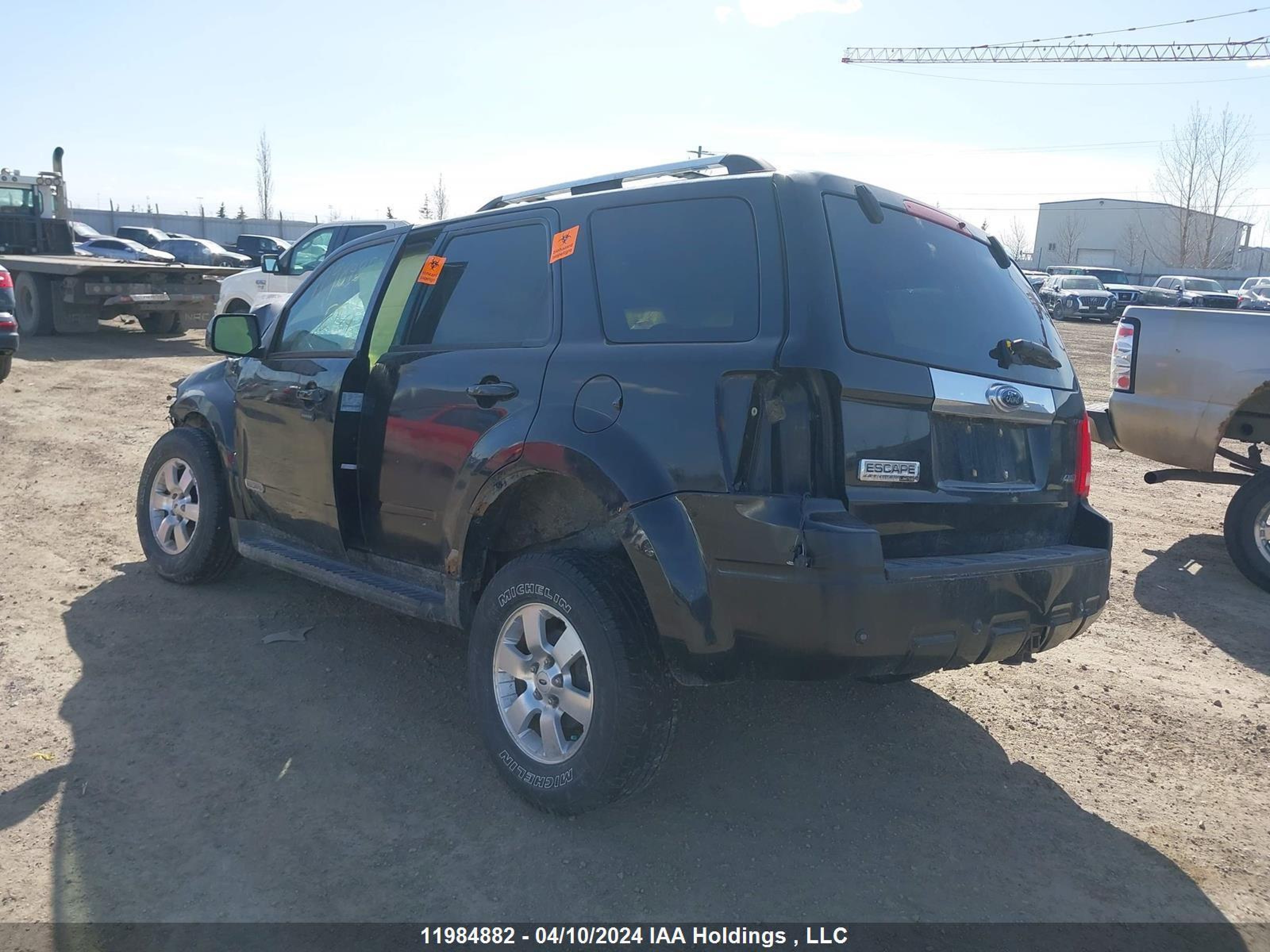 Photo 2 VIN: 1FMCU94118KD82480 - FORD ESCAPE 