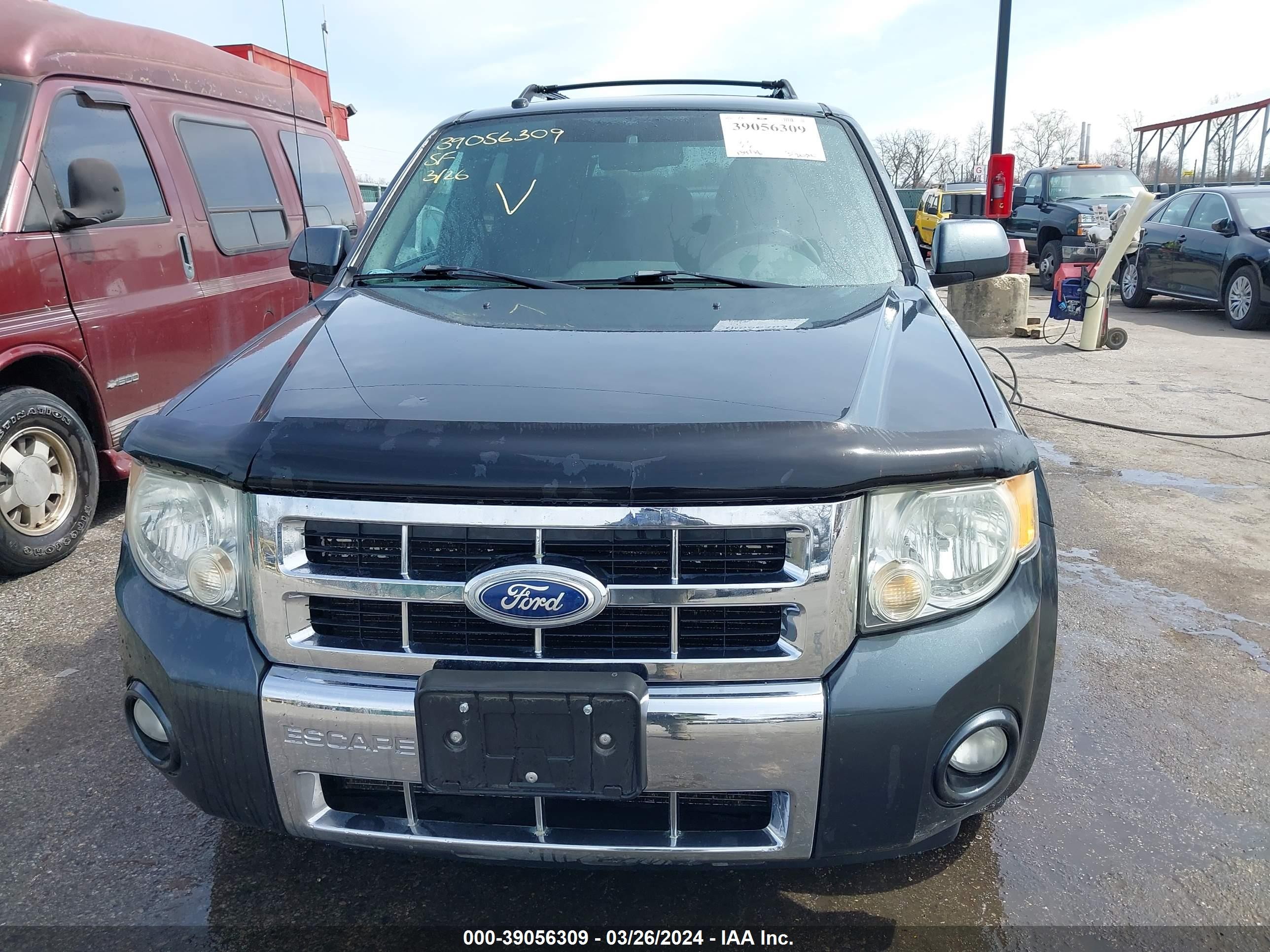 Photo 11 VIN: 1FMCU94128KE00386 - FORD ESCAPE 