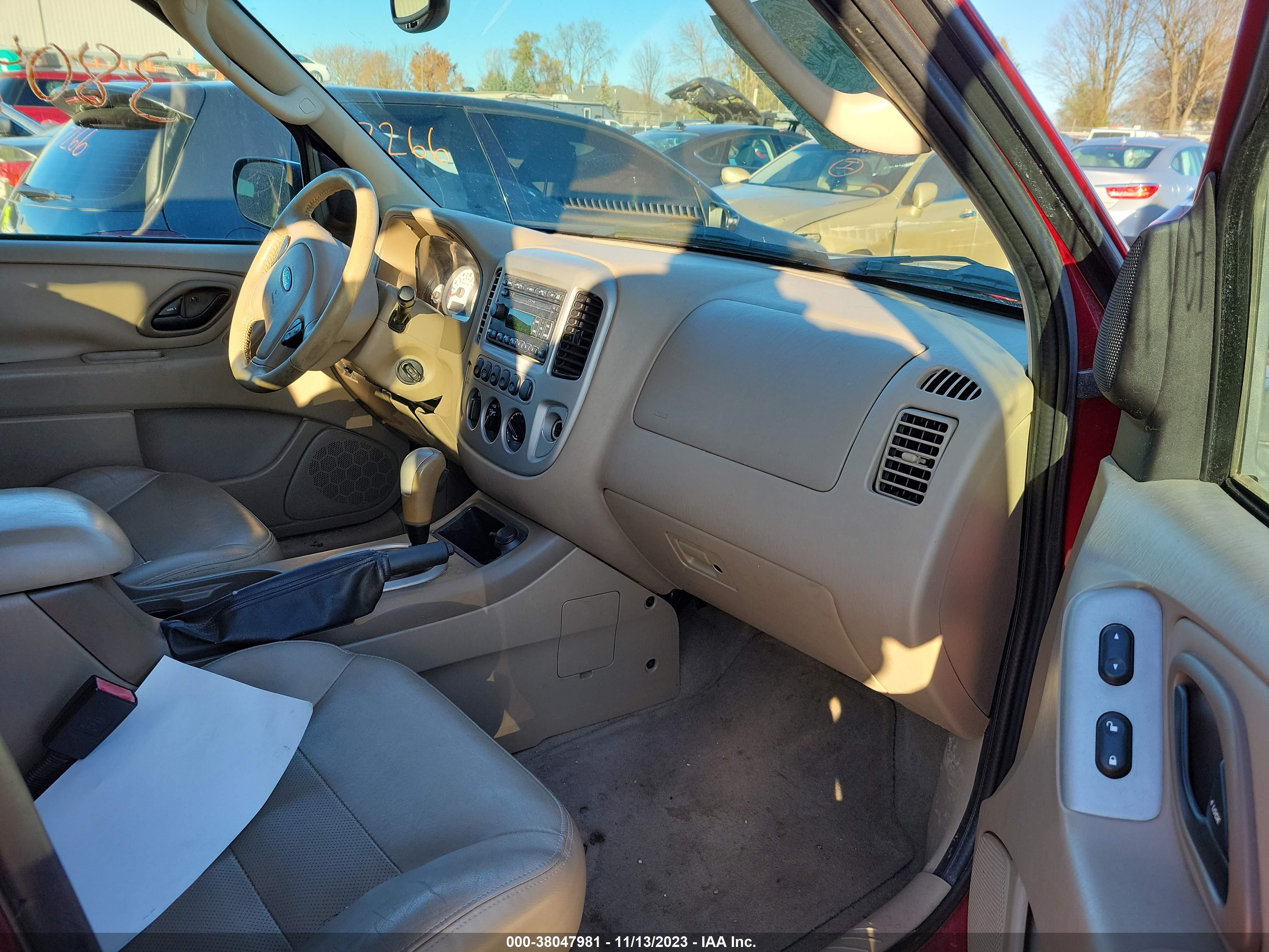 Photo 4 VIN: 1FMCU94176KA69267 - FORD ESCAPE 