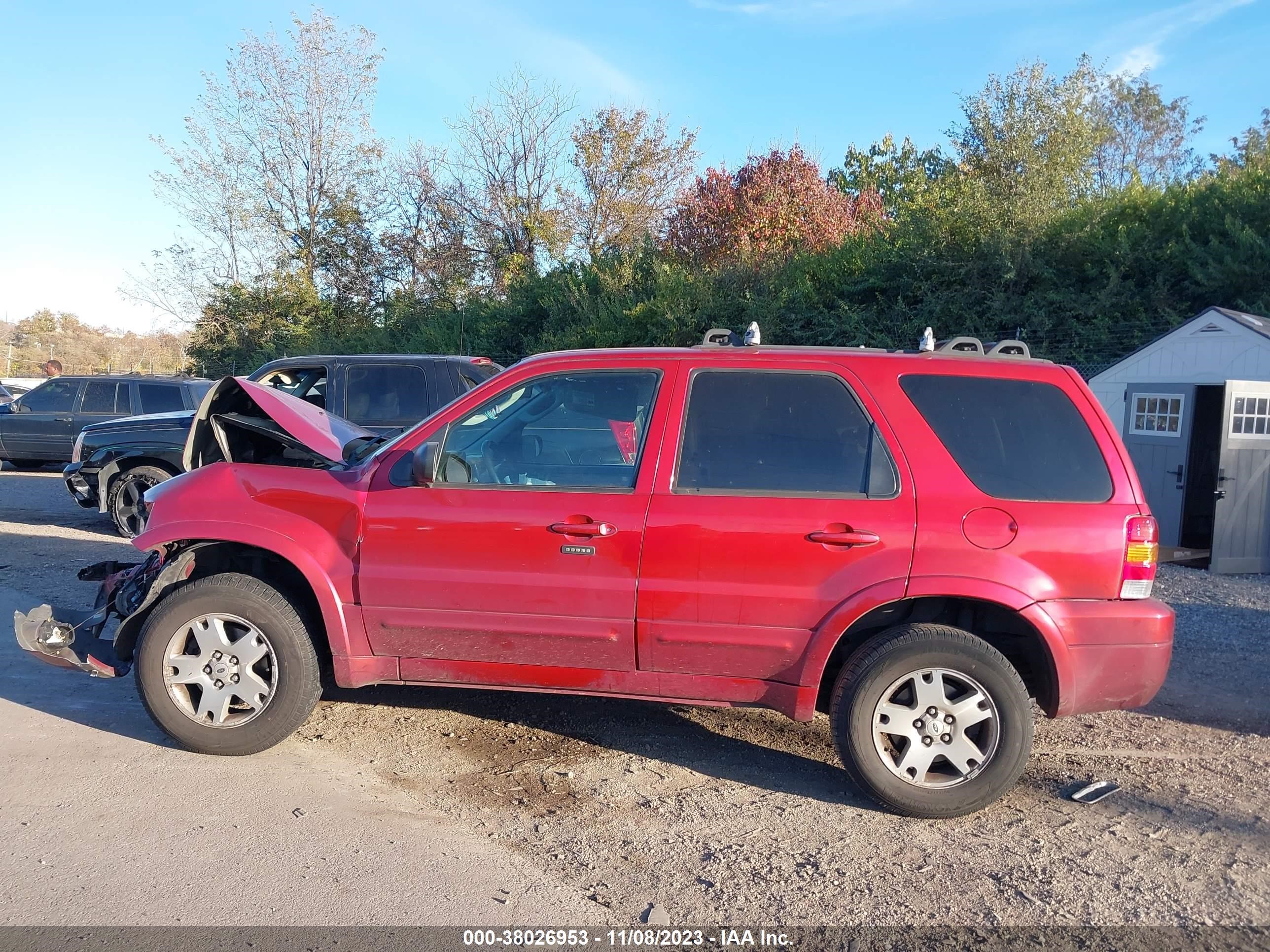 Photo 13 VIN: 1FMCU94177KA38425 - FORD ESCAPE 