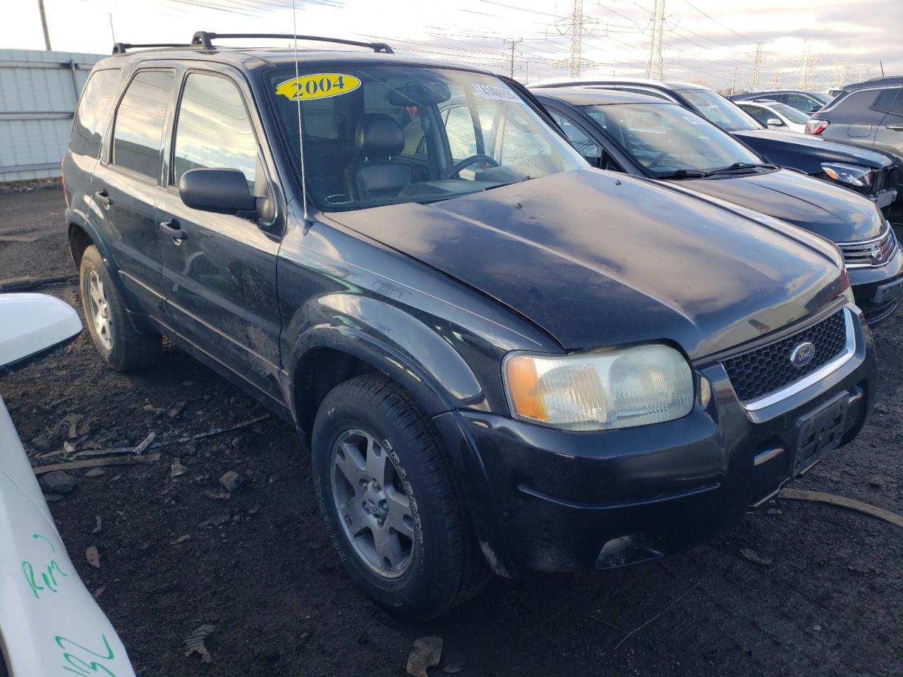 Photo 3 VIN: 1FMCU94184KB39310 - FORD ESCAPE 