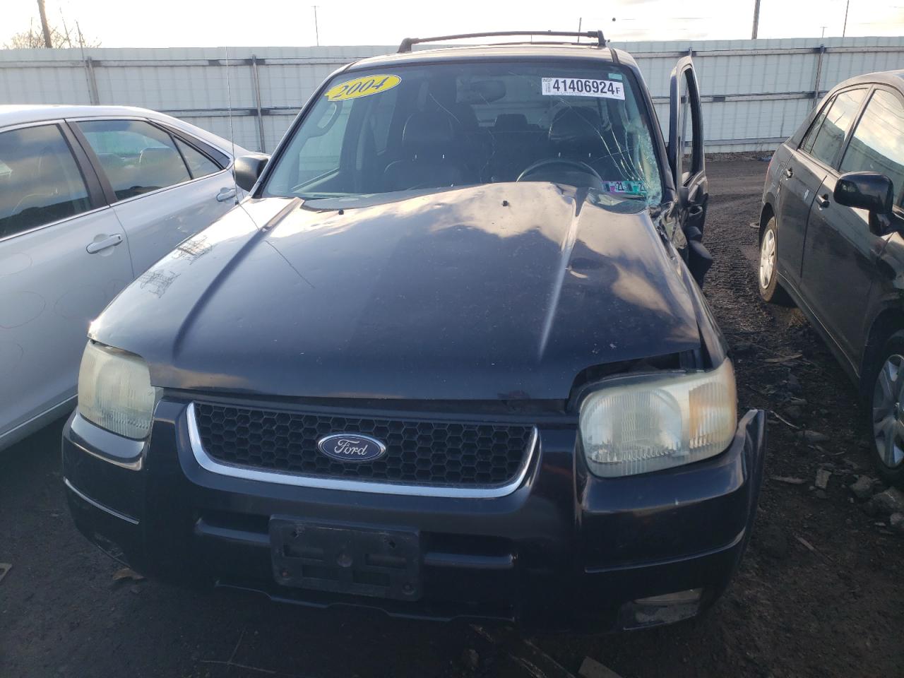 Photo 4 VIN: 1FMCU94184KB39310 - FORD ESCAPE 