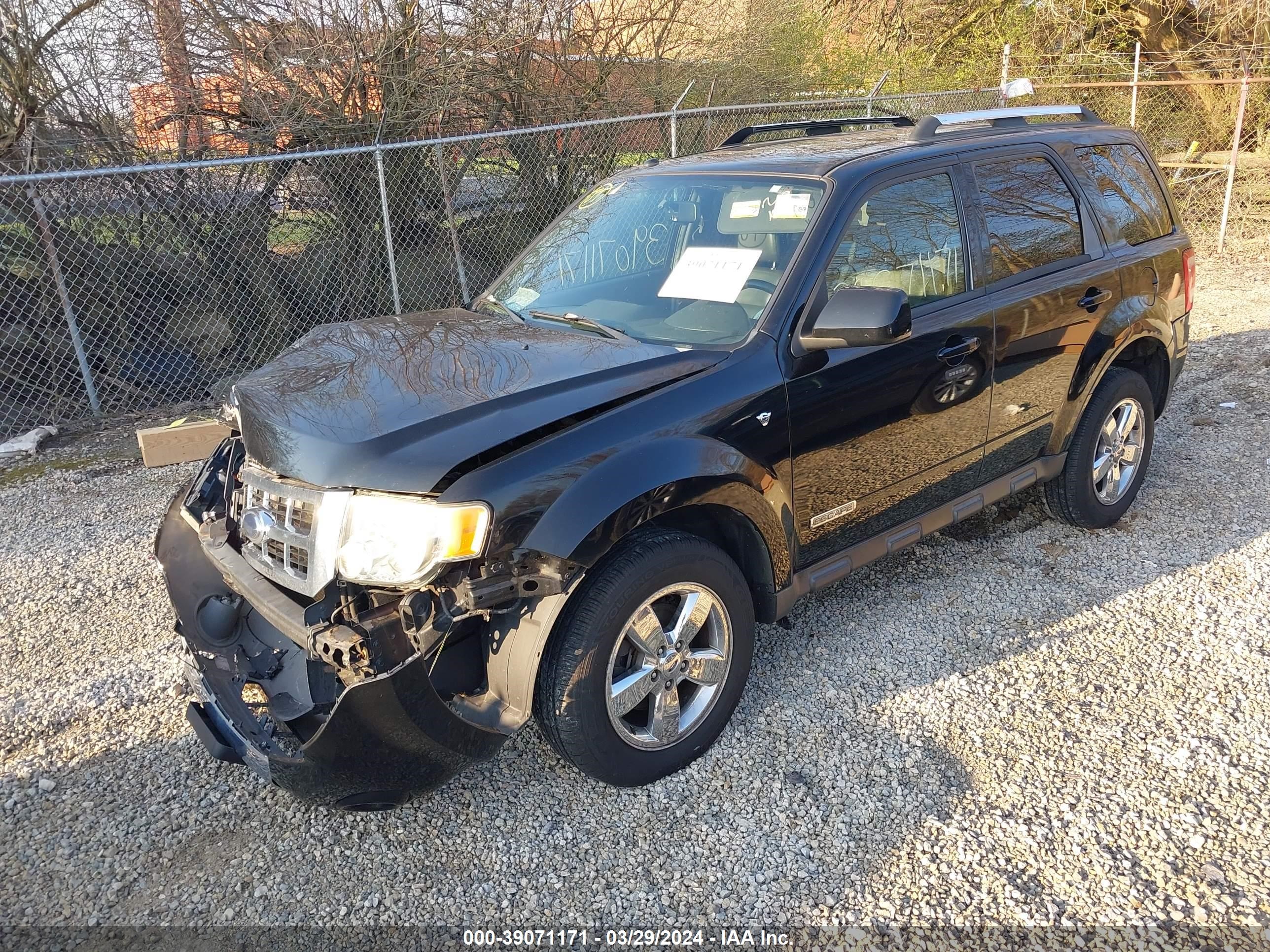 Photo 1 VIN: 1FMCU94188KE82284 - FORD ESCAPE 