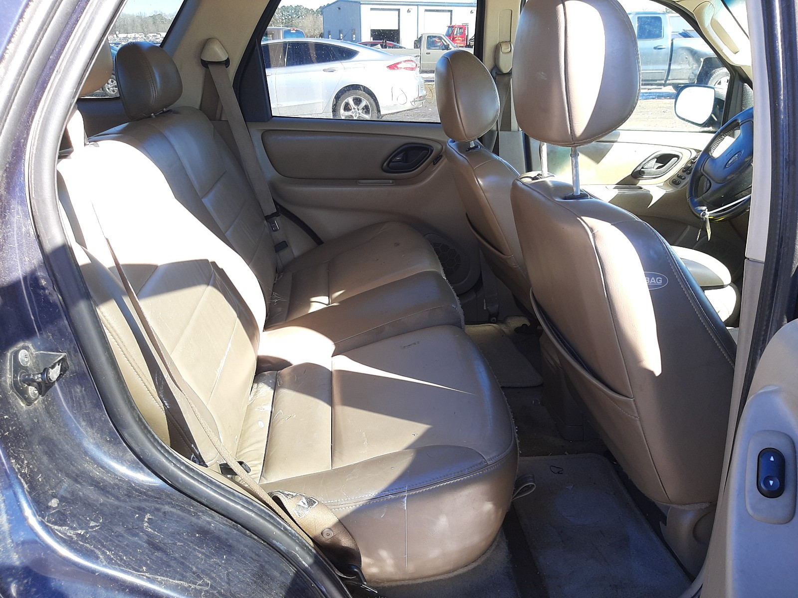 Photo 5 VIN: 1FMCU94194KA69333 - FORD ESCAPE LIM 