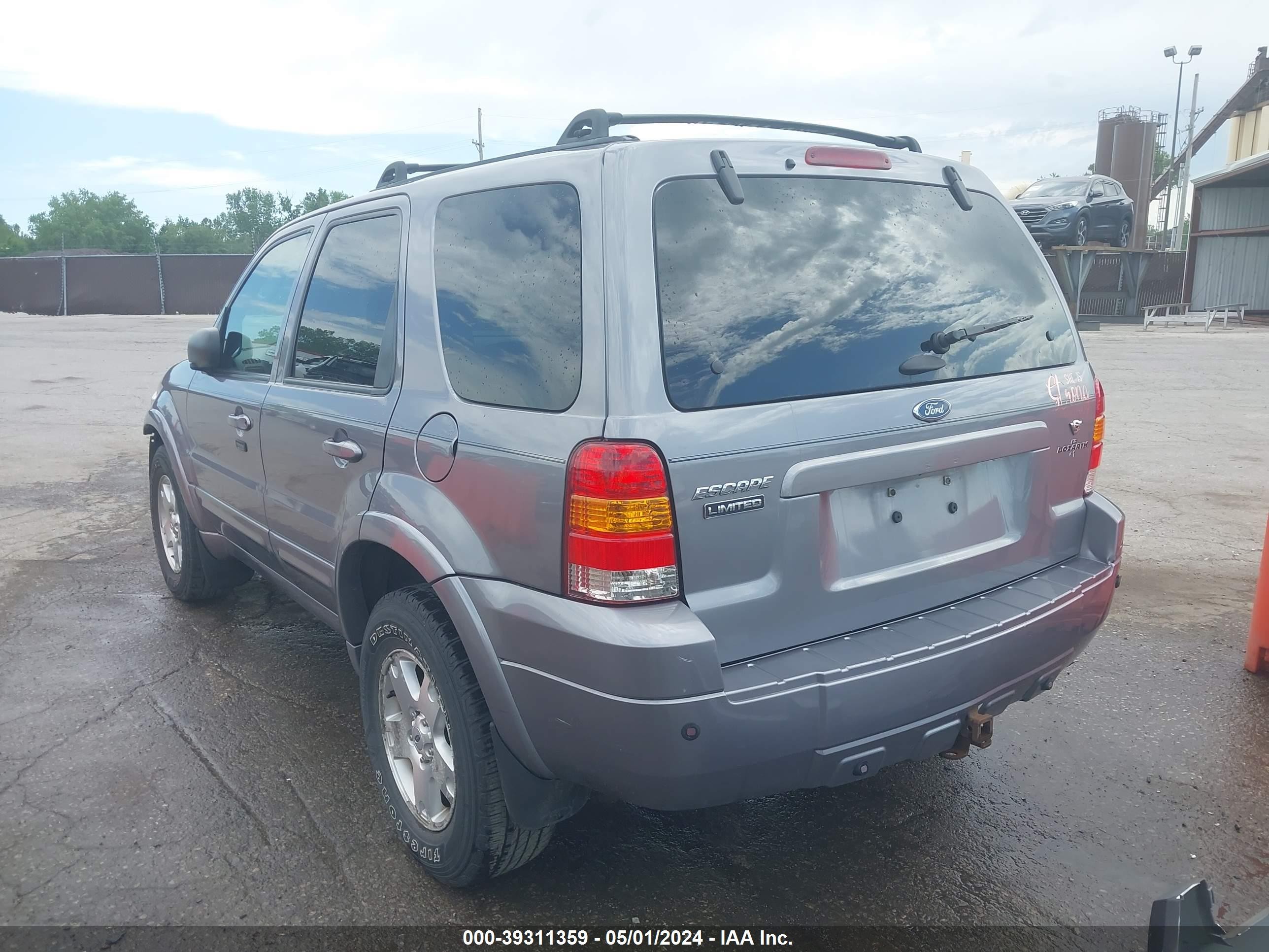 Photo 2 VIN: 1FMCU94197KB88567 - FORD ESCAPE 