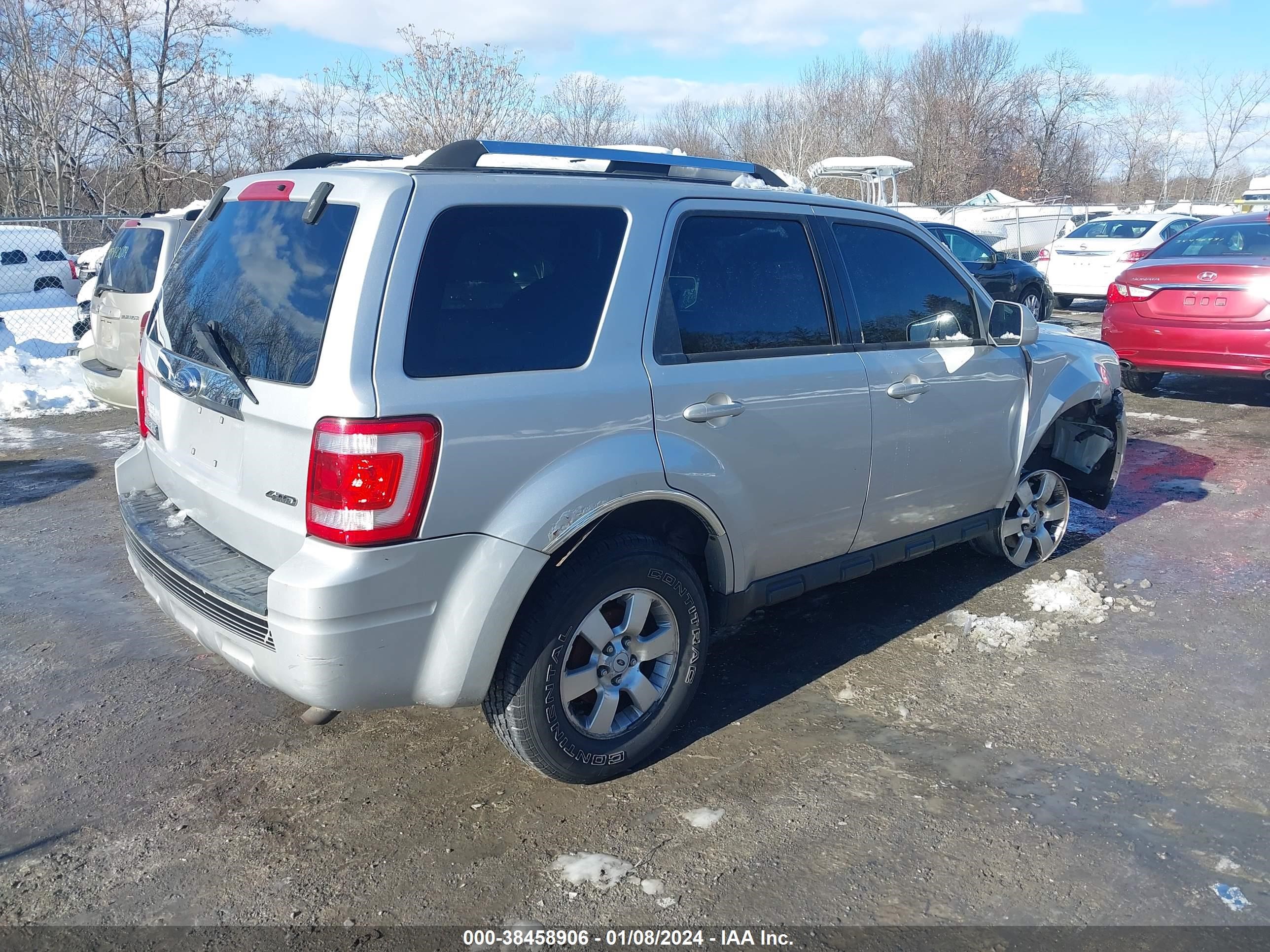 Photo 3 VIN: 1FMCU94GX9KB47307 - FORD ESCAPE 