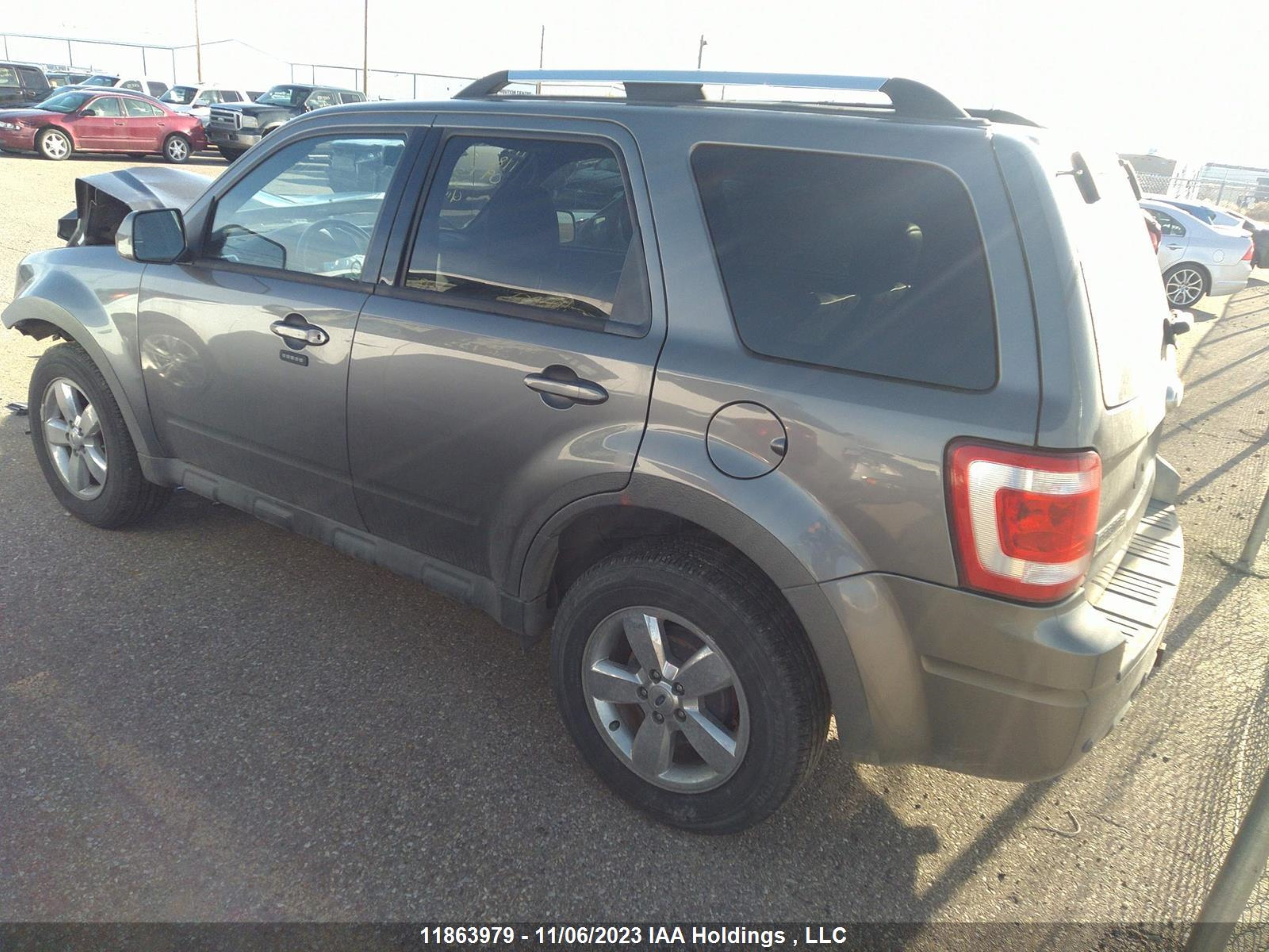 Photo 2 VIN: 1FMCU94GX9KB53138 - FORD ESCAPE 