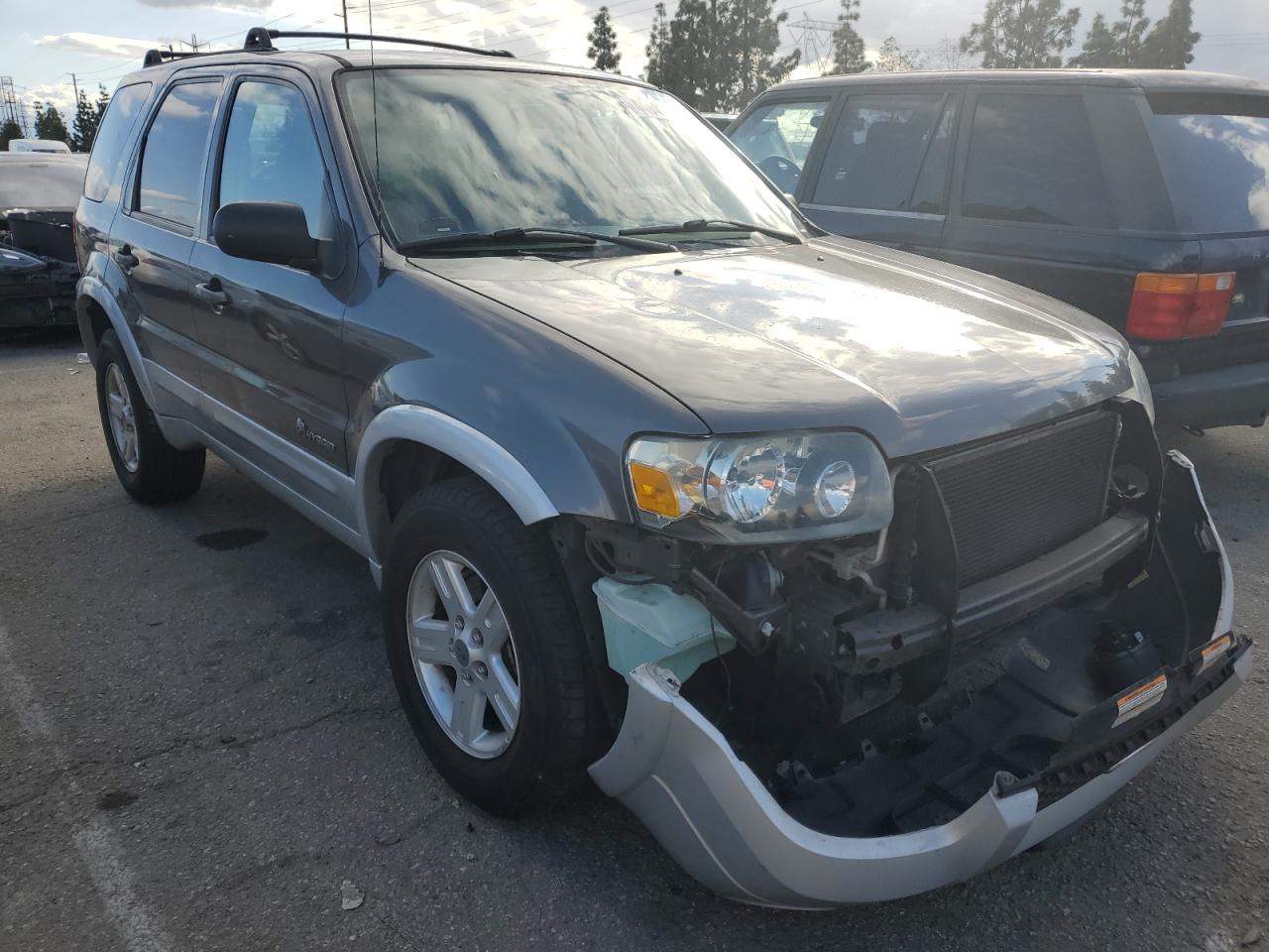 Photo 3 VIN: 1FMCU95H26KA48497 - FORD ESCAPE 