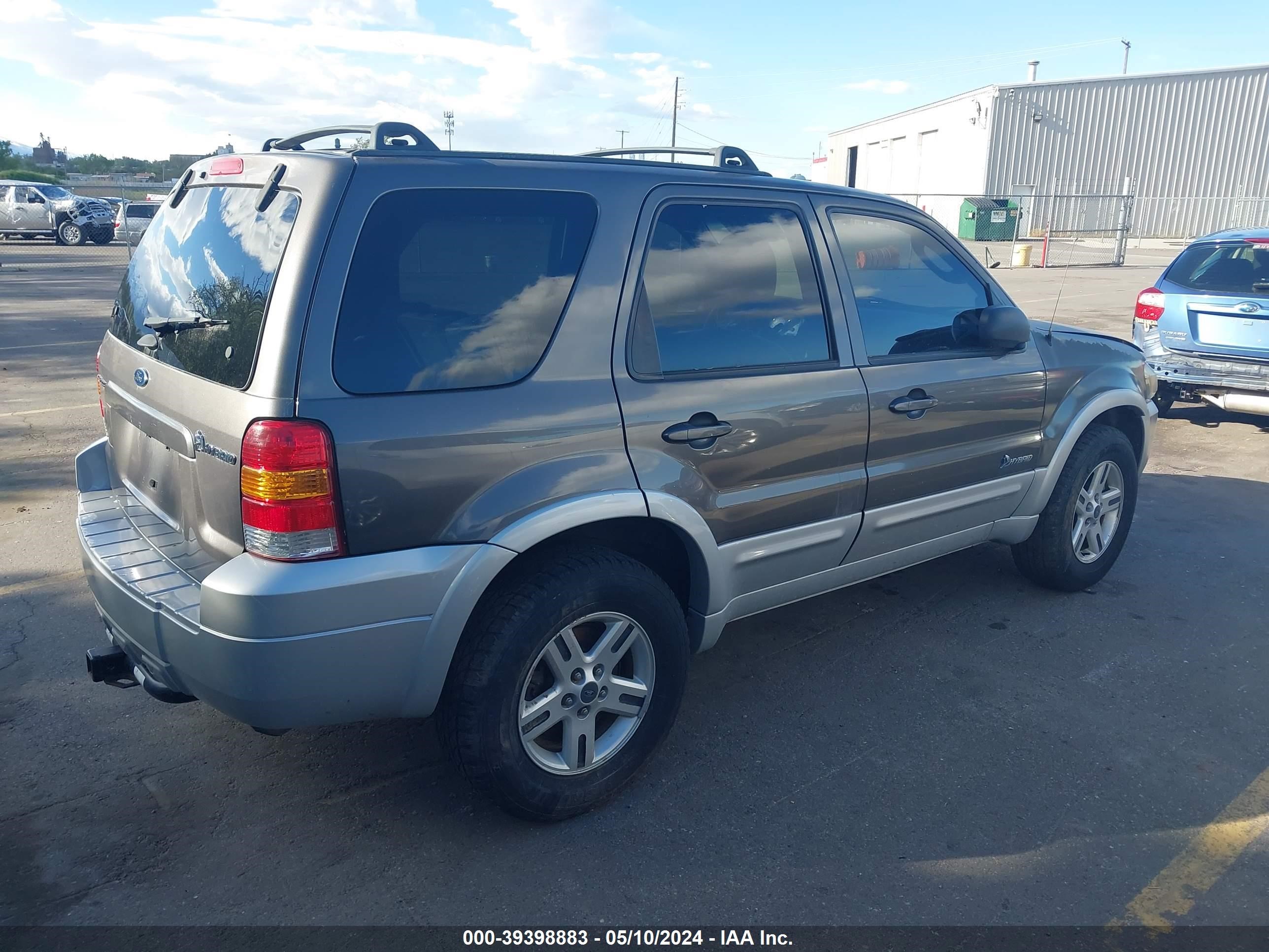 Photo 3 VIN: 1FMCU95H35KD16701 - FORD ESCAPE 