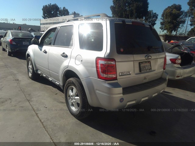 Photo 2 VIN: 1FMCU9C70AKD28650 - FORD ESCAPE 