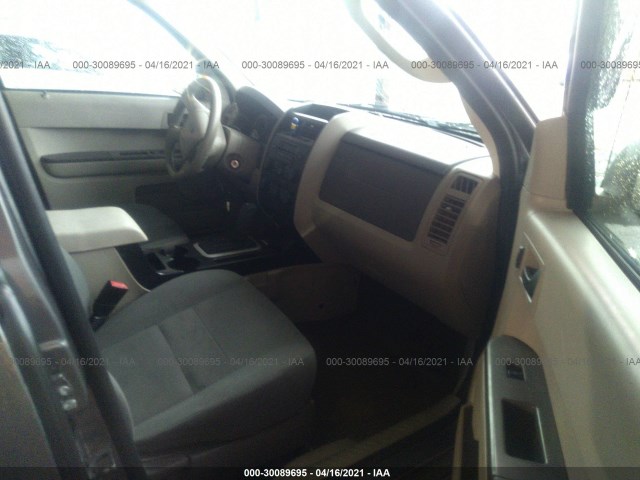 Photo 4 VIN: 1FMCU9C71CKC68929 - FORD ESCAPE 