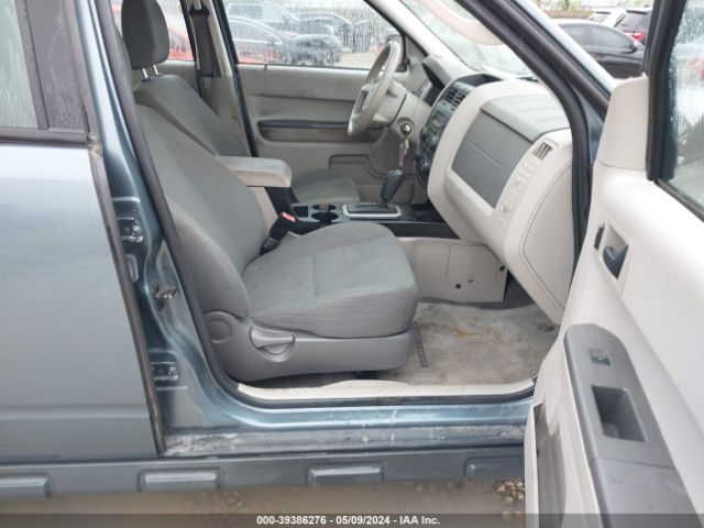 Photo 4 VIN: 1FMCU9C71CKC69711 - FORD ESCAPE 