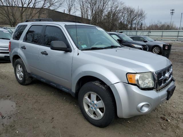 Photo 3 VIN: 1FMCU9C72AKD07539 - FORD ESCAPE XLS 