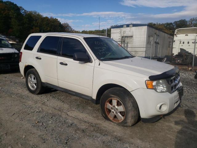 Photo 3 VIN: 1FMCU9C72CKB81587 - FORD ESCAPE XLS 