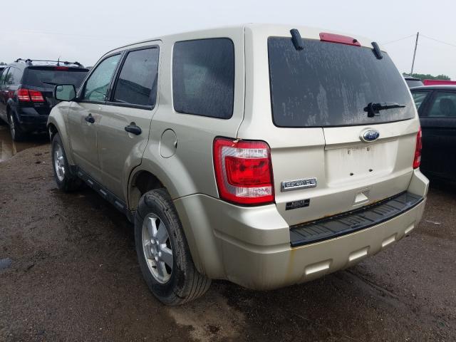 Photo 2 VIN: 1FMCU9C74AKC79131 - FORD ESCAPE XLS 