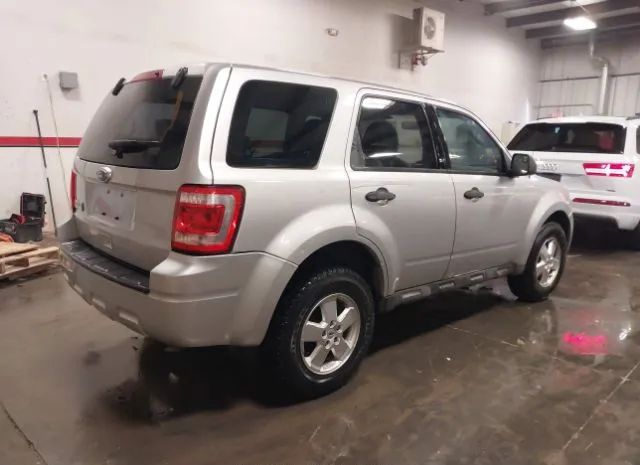 Photo 3 VIN: 1FMCU9C74BKA09429 - FORD ESCAPE 