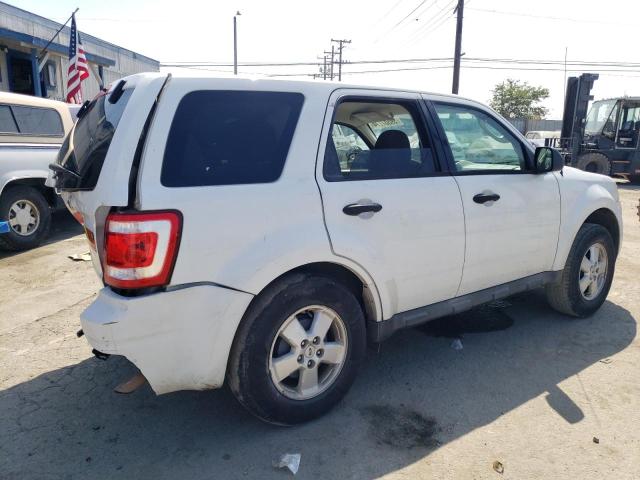 Photo 2 VIN: 1FMCU9C75AKB29304 - FORD ESCAPE 