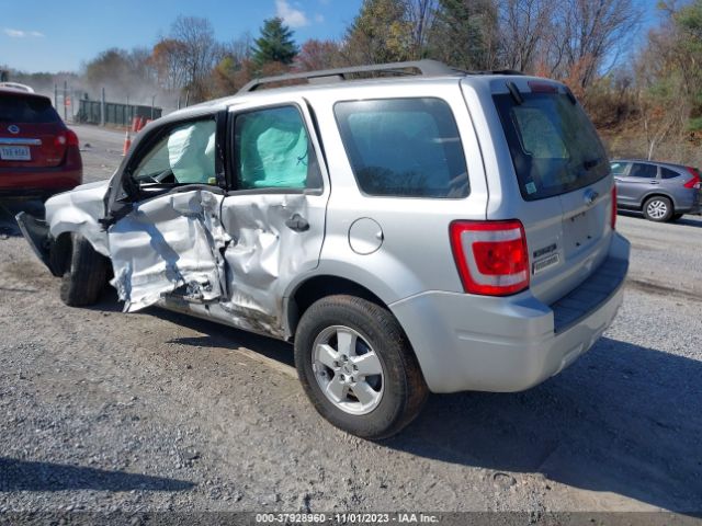 Photo 2 VIN: 1FMCU9C75BKA86083 - FORD ESCAPE 