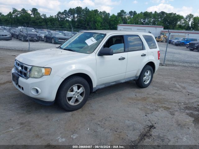 Photo 1 VIN: 1FMCU9C75BKB15565 - FORD ESCAPE 