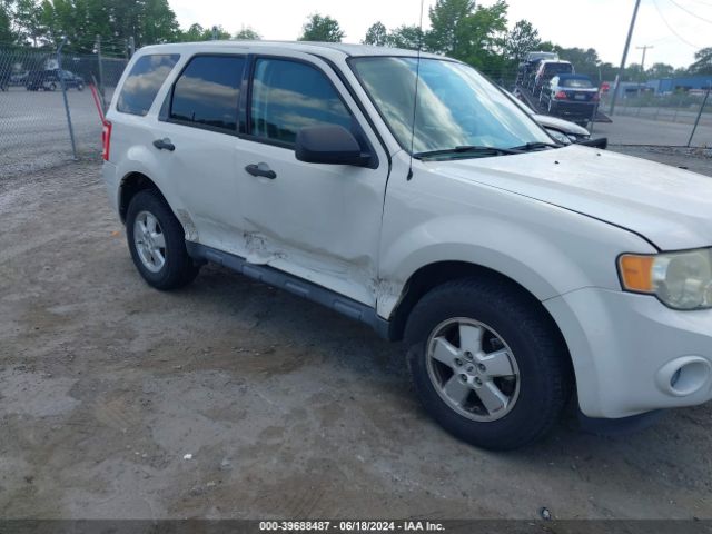 Photo 5 VIN: 1FMCU9C75BKB15565 - FORD ESCAPE 