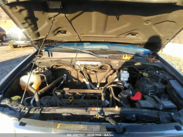 Photo 9 VIN: 1FMCU9C76AKB96249 - FORD ESCAPE 