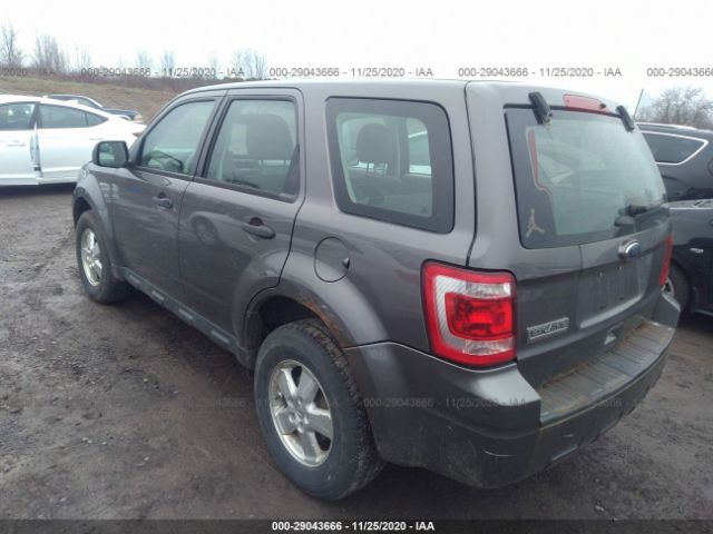 Photo 2 VIN: 1FMCU9C77CKB82797 - FORD ESCAPE 