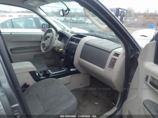 Photo 4 VIN: 1FMCU9C77CKB82797 - FORD ESCAPE 